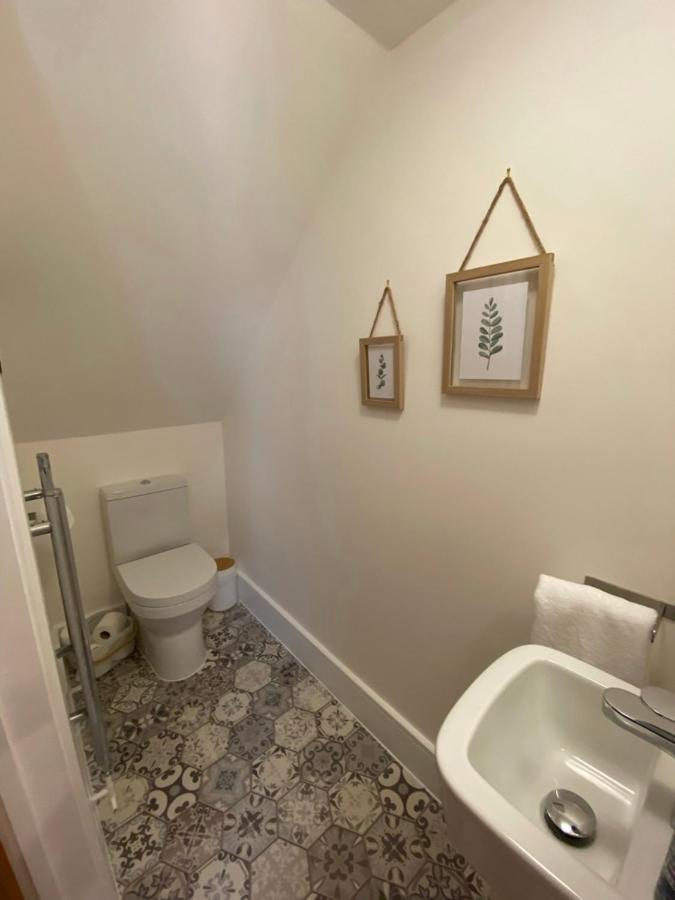 Burgess Yard 2-Bedroom Cottage, Бат Екстериор снимка