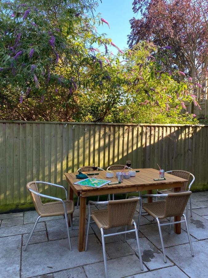 Burgess Yard 2-Bedroom Cottage, Бат Екстериор снимка