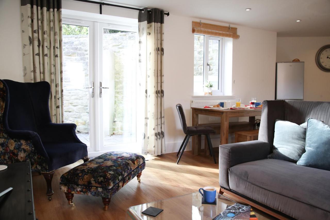 Burgess Yard 2-Bedroom Cottage, Бат Екстериор снимка