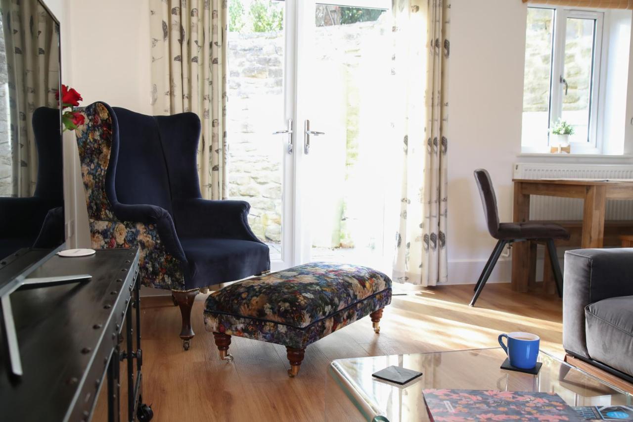 Burgess Yard 2-Bedroom Cottage, Бат Екстериор снимка