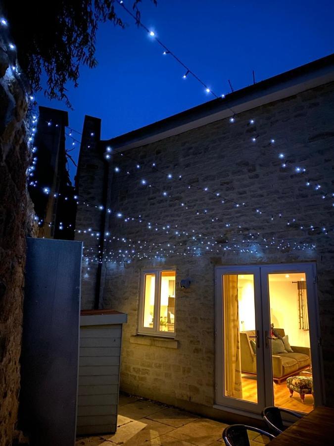 Burgess Yard 2-Bedroom Cottage, Бат Екстериор снимка