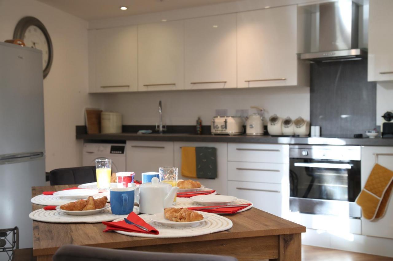 Burgess Yard 2-Bedroom Cottage, Бат Екстериор снимка